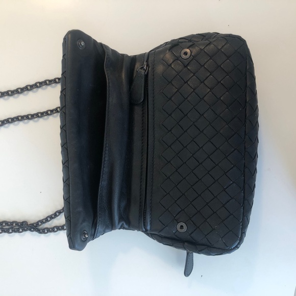 Bottega Veneta Intrecciato Leather Shoulder Bag - Picture 5 of 10